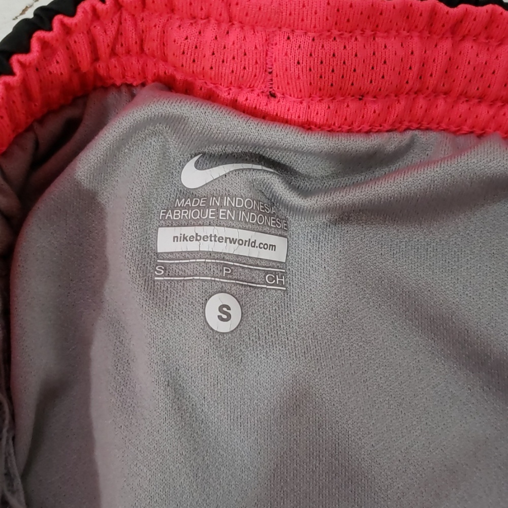 NIKE DRI FIT SHORTS - Picture 3 of 3